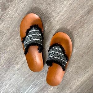 Feelgoodz size 9 Women’s Vegan Cabanas Sandal